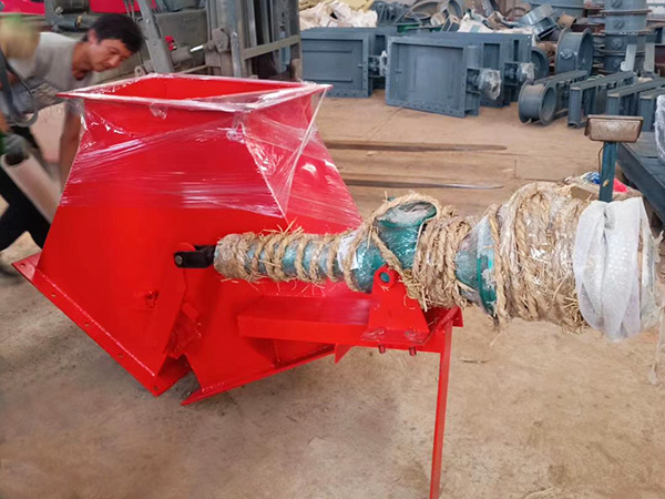 Three-Way Material Distribution Valve